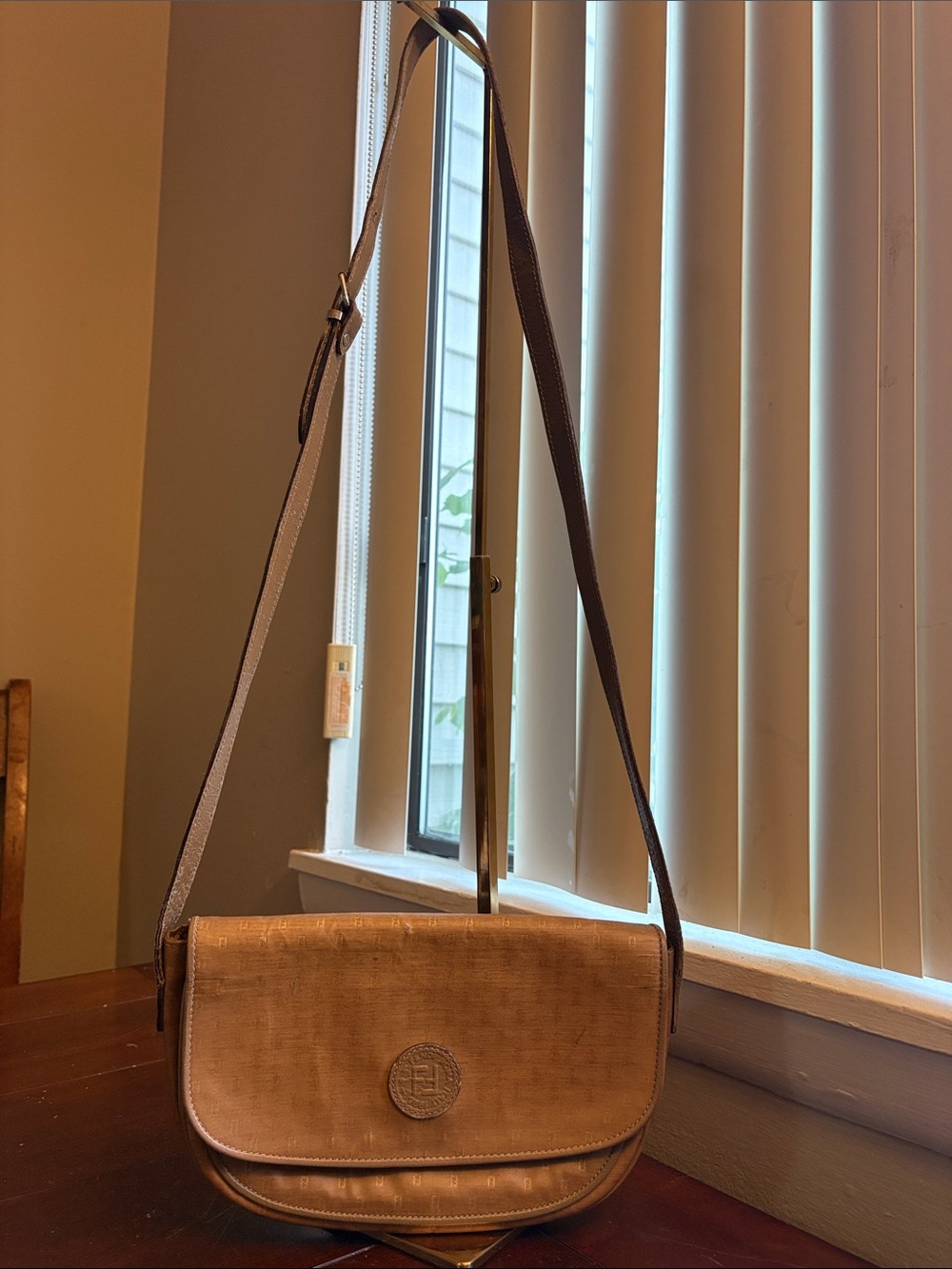 Fendi FF Tan coated canvas and leather crossbody Shoulder Bag w Adjustable Strap - Picture 2 of 8